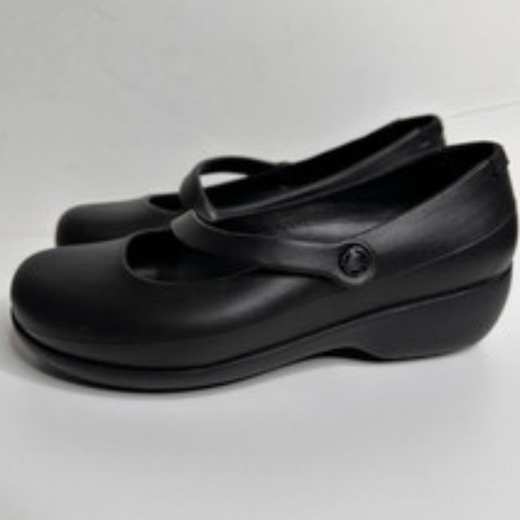 Crocs Black Mary Jane Shoes. Size 9 - Picture 1 of 7